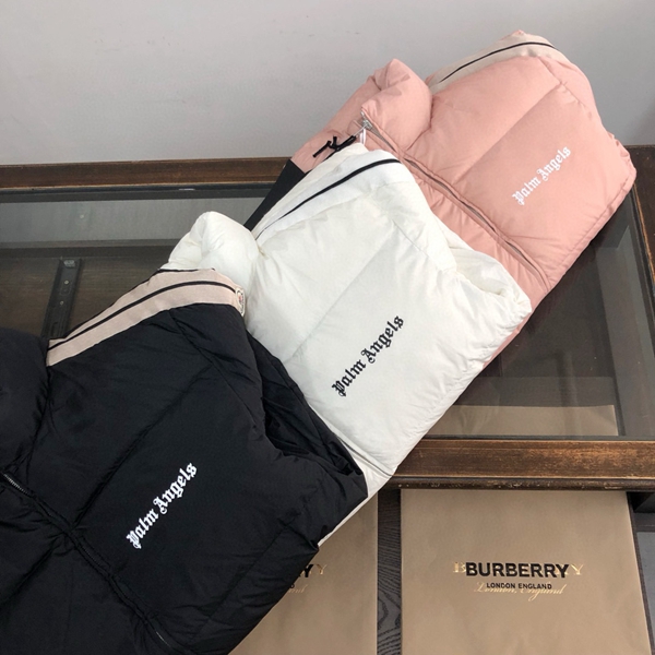 ハイクオリティダウンジャケット背面デザイン